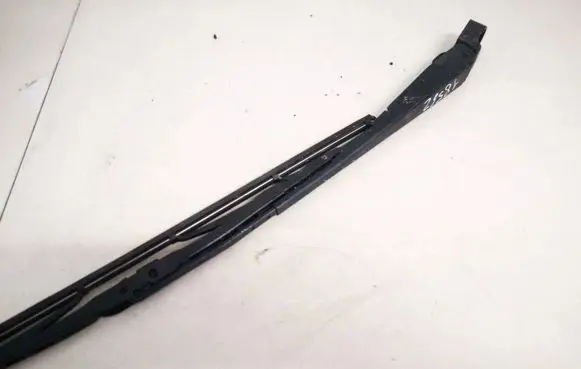 Honda Civic IX Front wiper blade arm