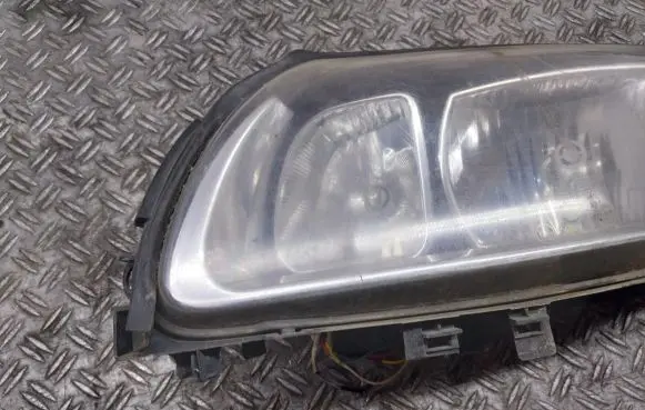 Volvo V70 Headlight/headlamp