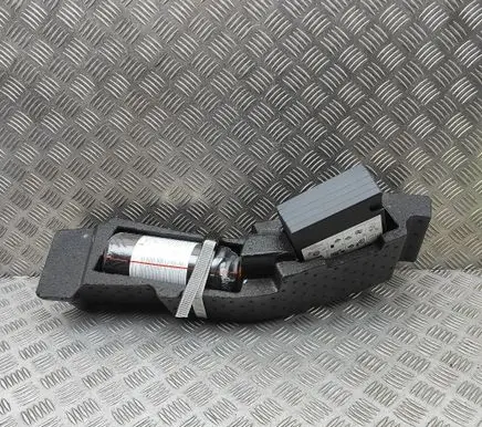 Audi RS6 C8 Tire air pump compressor 4K8012169C 8P0012615A