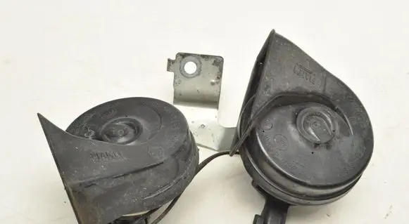 Ford Fiesta Horn signal AV1T13A803AC