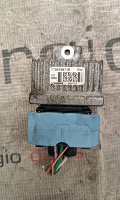 Renault Megane III Glow plug pre-heat relay 110678071R