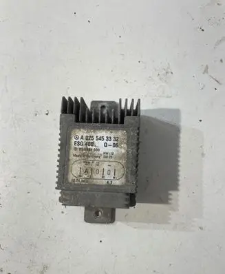 Mercedes-Benz Vaneo W414 Coolant fan relay A0255453332 ESG400 898941000