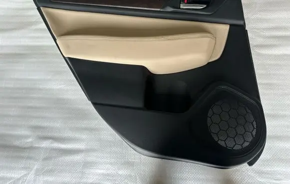Subaru Outback (BS) Rear door card panel trim