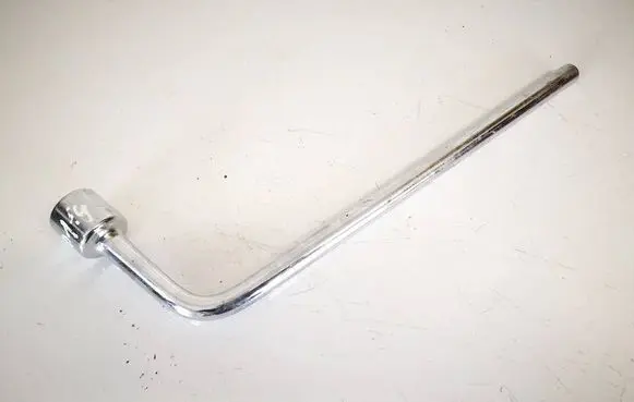 Lexus IS 220D-250-350 Wheel nut wrench 