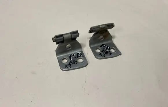 BMW X3 E83 Front door hinge set 3402820 3402822