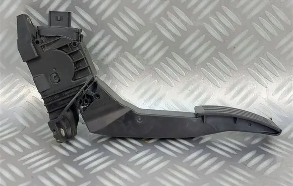 Ford Kuga III Accelerator throttle pedal LX619F836AA