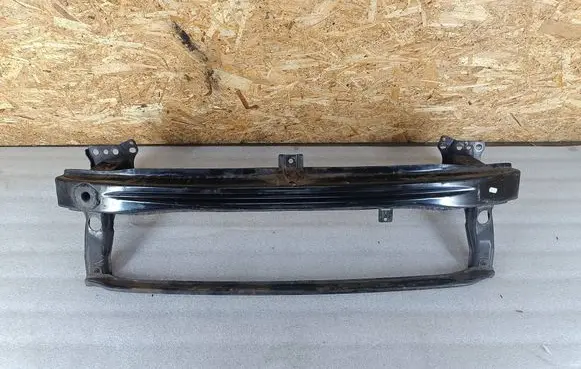 Volkswagen Touran II Front bumper cross member