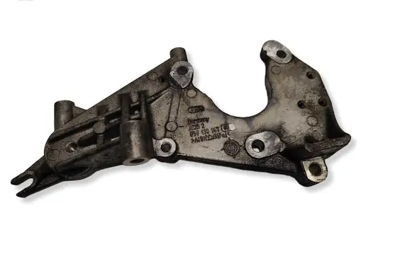 Volkswagen Touareg I Fuel pump bracket 059130147H