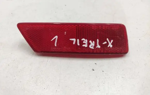 Nissan X-Trail T30 Rear tail light reflector