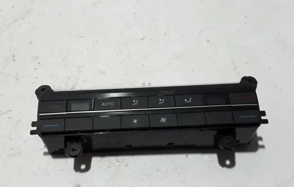 Volkswagen Touareg III Air conditioner control unit module 760907049E