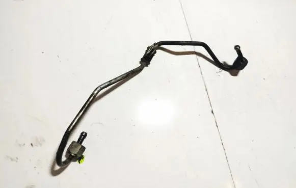 Nissan Pathfinder R51 Fuel line pipe