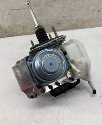 BMW iX ABS Pump 5A814A5 6898195 5A814A6