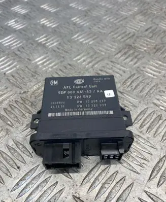 Opel Insignia A Light module LCM 13285677 13326599