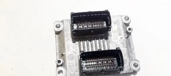 Opel Corsa C Engine control unit/module 55350551 0261207960