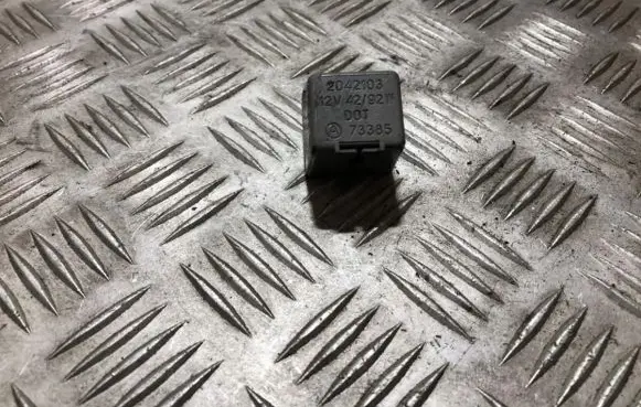 Peugeot 106 Other relay 2042103 73385