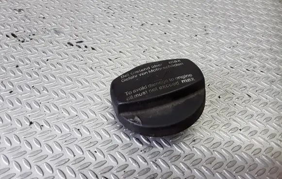 Mercedes-Benz C W202 Oil filler cap 1110180302