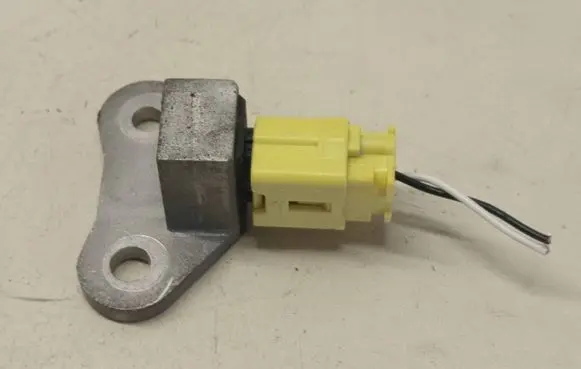 Nissan Qashqai+2 Airbag deployment crash/impact sensor FA1GZ 12112 1940