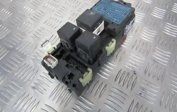 Mitsubishi Space Star Fuse box set MB953355 MR318828