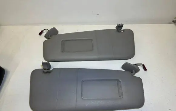 BMW 5 E60 E61 Sun visor 7066650 00320080758
