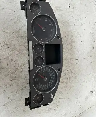 Volkswagen Phaeton Speedometer (instrument cluster) 3D0920980R 6045270075 0263619107