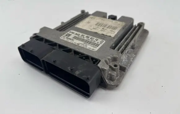 Audi A6 C7 Engine control unit/module 04L907309