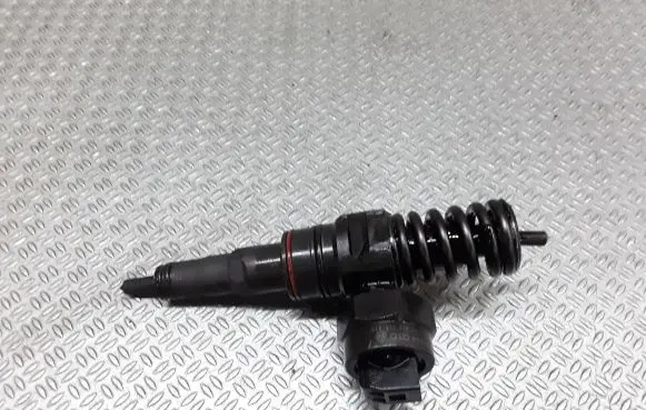 Fuel injector