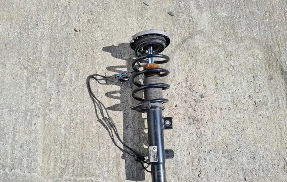 BMW X3 F25 Front shock absorber with coil spring 6797028