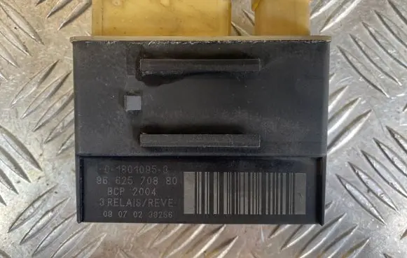 Peugeot 5008 Glow plug pre-heat relay 9662570880 018010953 BCP2004
