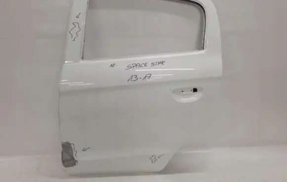 Mitsubishi Space Star Rear door