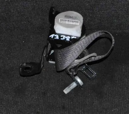 Opel Insignia A Rear seatbelt 13288436