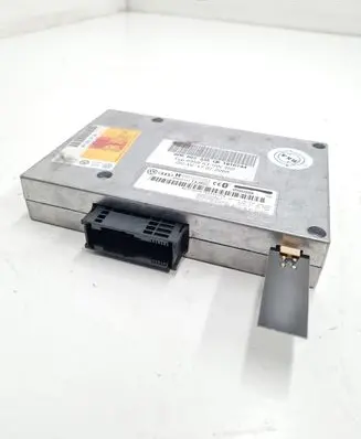 Audi A4 S4 B7 8E 8H Bluetooth control unit module 8P0862335K 8P0862335