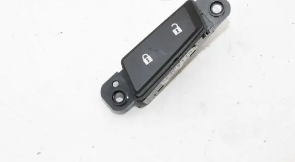 Chevrolet Orlando Central locking switch button 96936169