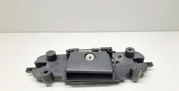 Volvo V50 Glove box handle 