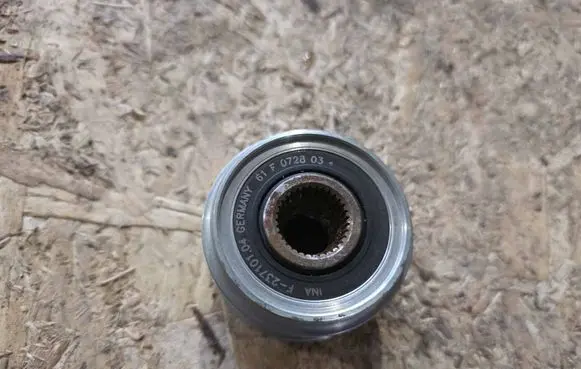 Fiat 500 Alternator pulley 8641154002