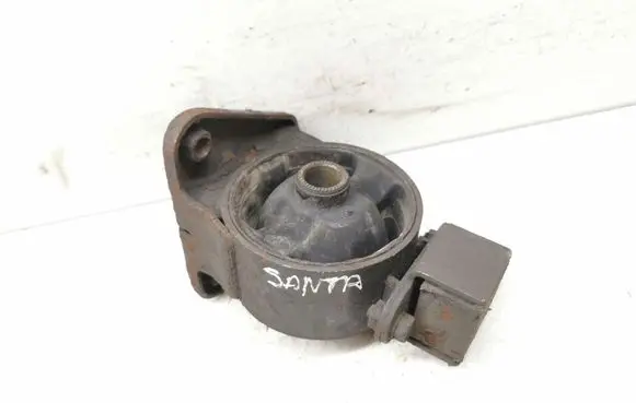 Hyundai Santa Fe Engine mount bracket