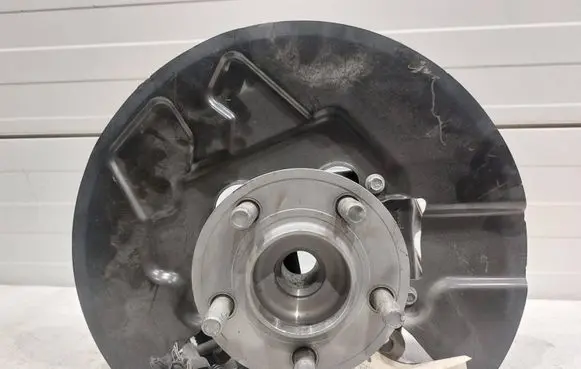 Ford Mustang VI Front wheel hub NR3C3K170AA