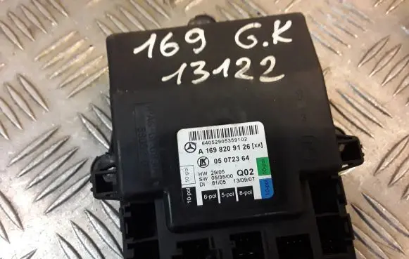 Mercedes-Benz A W169 Door control unit/module 1698209126 A1698209126