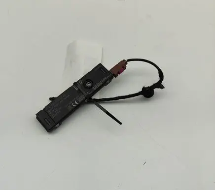 Mercedes-Benz EQE v295 Aerial antenna amplifier A2239053708