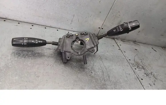 Chevrolet Lanos Wiper turn signal indicator stalk/switch 