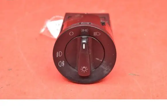 Skoda Octavia Mk1 (1U) Light switch 3B0941531C