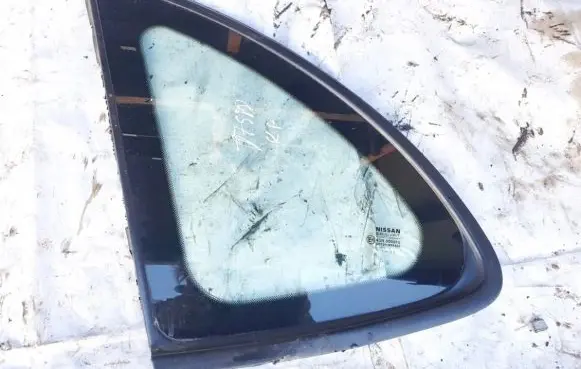 Alfa Romeo 156 Rear side window
