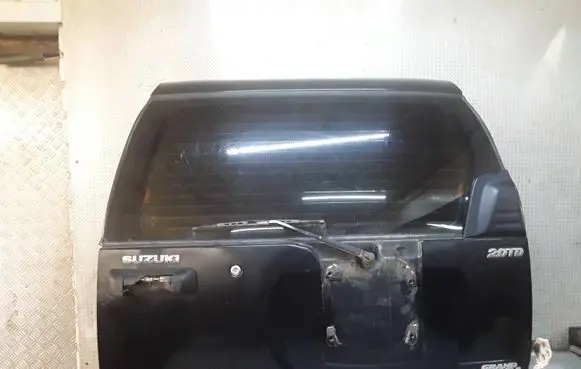 Suzuki Grand Vitara I Tailgate/trunk/boot lid 