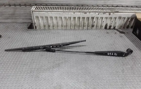 Toyota 4 Runner N120 N130 Windshield/front glass wiper blade 