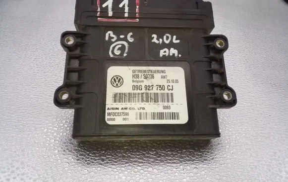 Volkswagen PASSAT B6 Gearbox control unit/module 09G927750CJ H38S0736