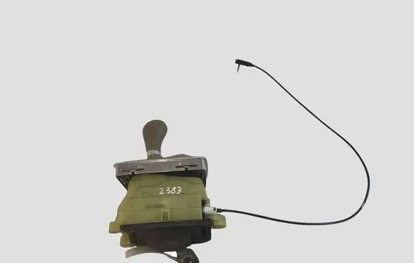 Mercedes-Benz C W204 Gear shifter/selector A2042673724Q