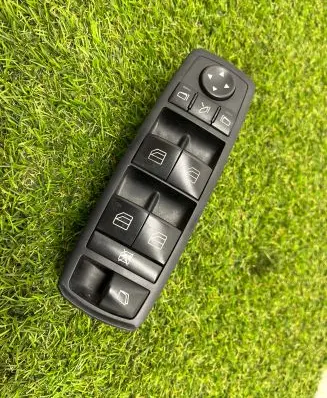 Mercedes-Benz R AMG W251 Electric window control switch A2518300590