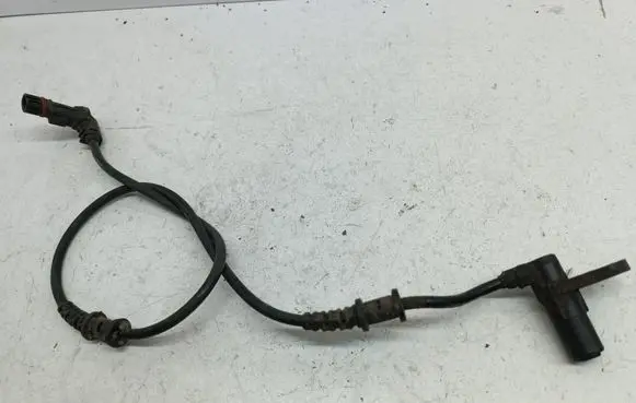 Mercedes-Benz S W220 ABS brake wheel speed sensor A2205400117 0265007001