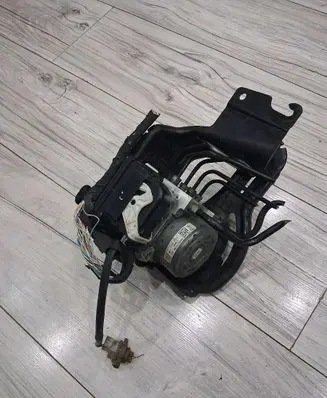 Peugeot 208 I ABS Pump 9806274280
