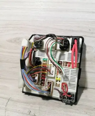 Renault Master III BSM Control unit 284B67653R 7727695294 0SMX62