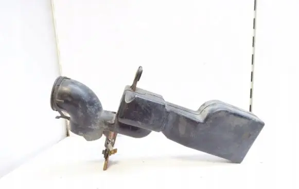 Mazda 323 F Intake resonator 